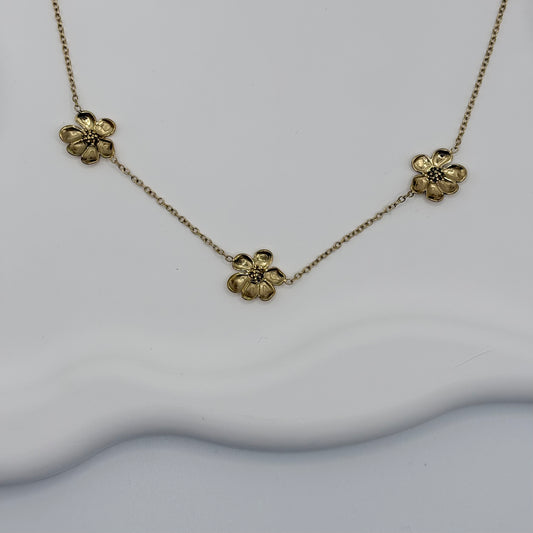 Collier fleurs